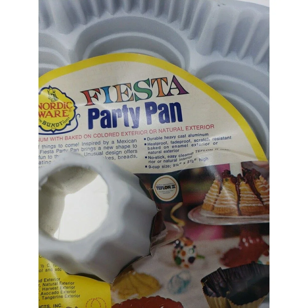 Vintage 1980s Nordic Ware Fiesta Party Pan Cast Aluminum Harvest Gold NOS USA